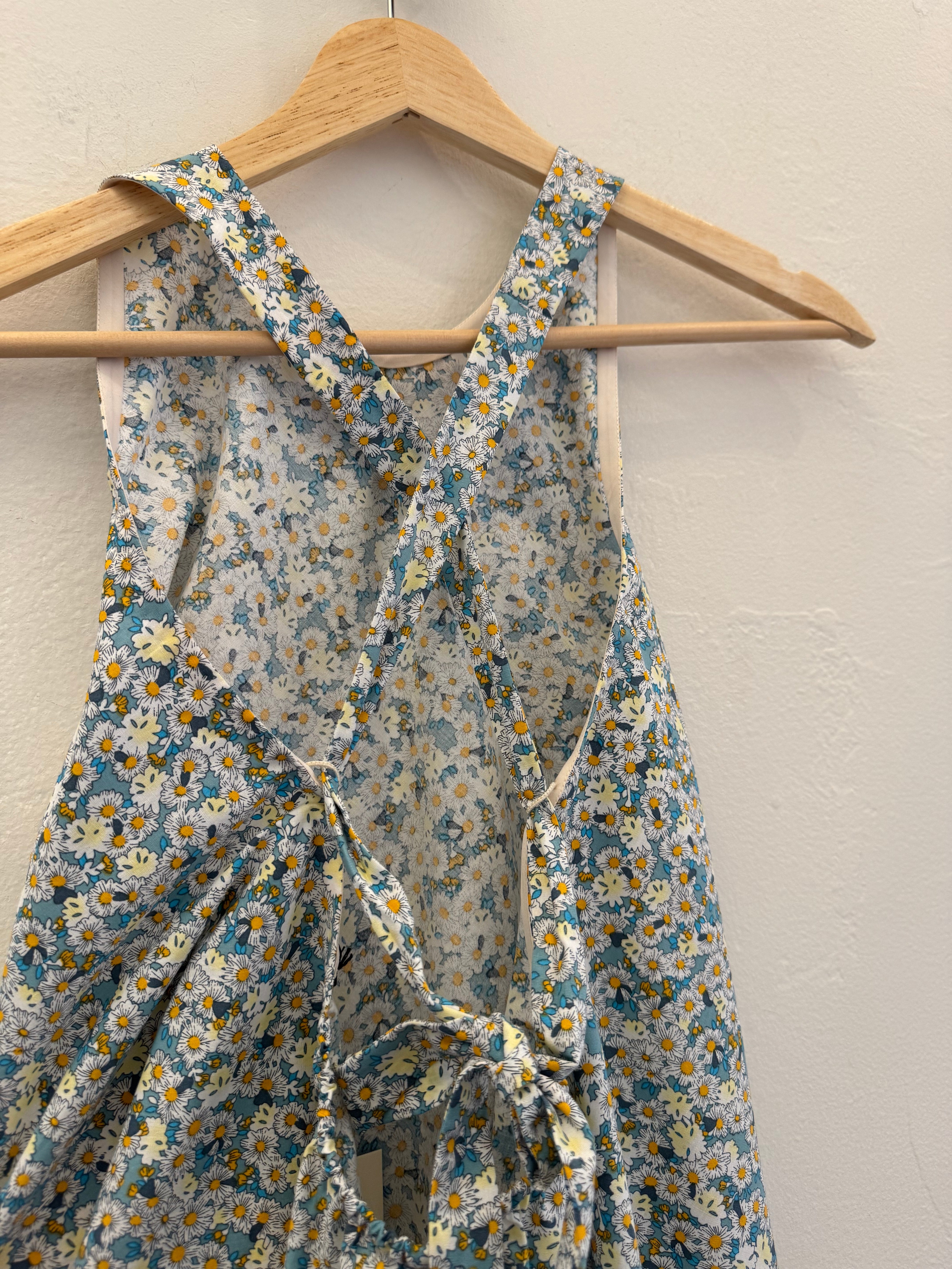 sachin and babi light blue dress Clothing: Midi Dresses: 'Claudia' Cream Daisy Print Stretch Cotton Halter  Neck Midi Dress