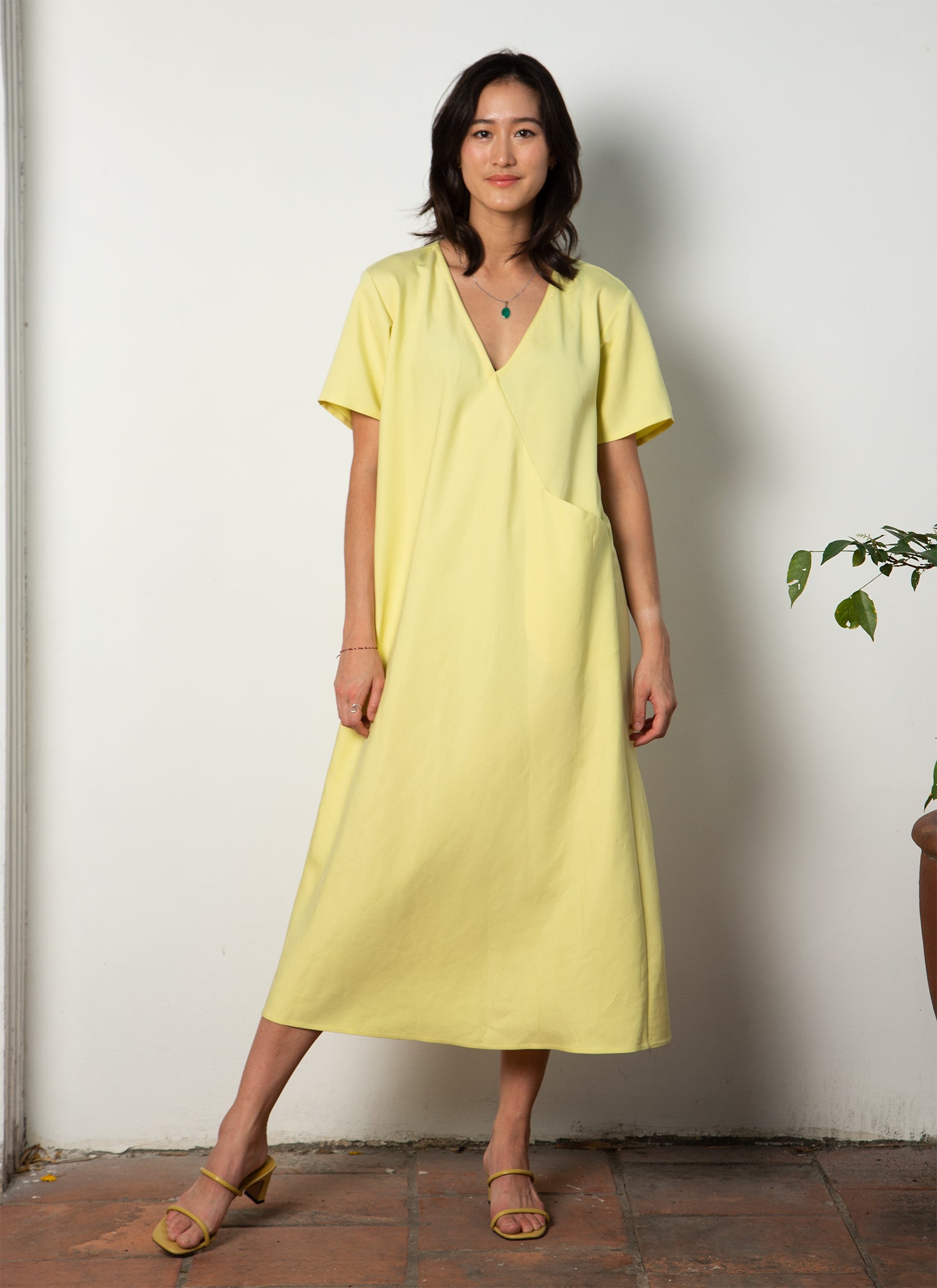 Mango Short Sleeve V Pocket Dress - Lemon Mango Short Sleeve V Pocket Dress - Lemon