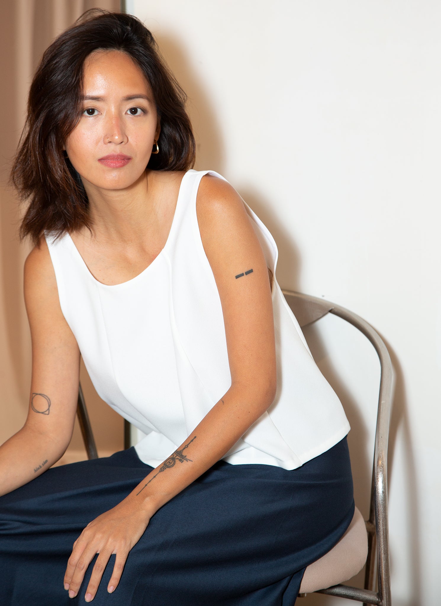 KAAREM - Rang Six-Panel Cropped Top in White