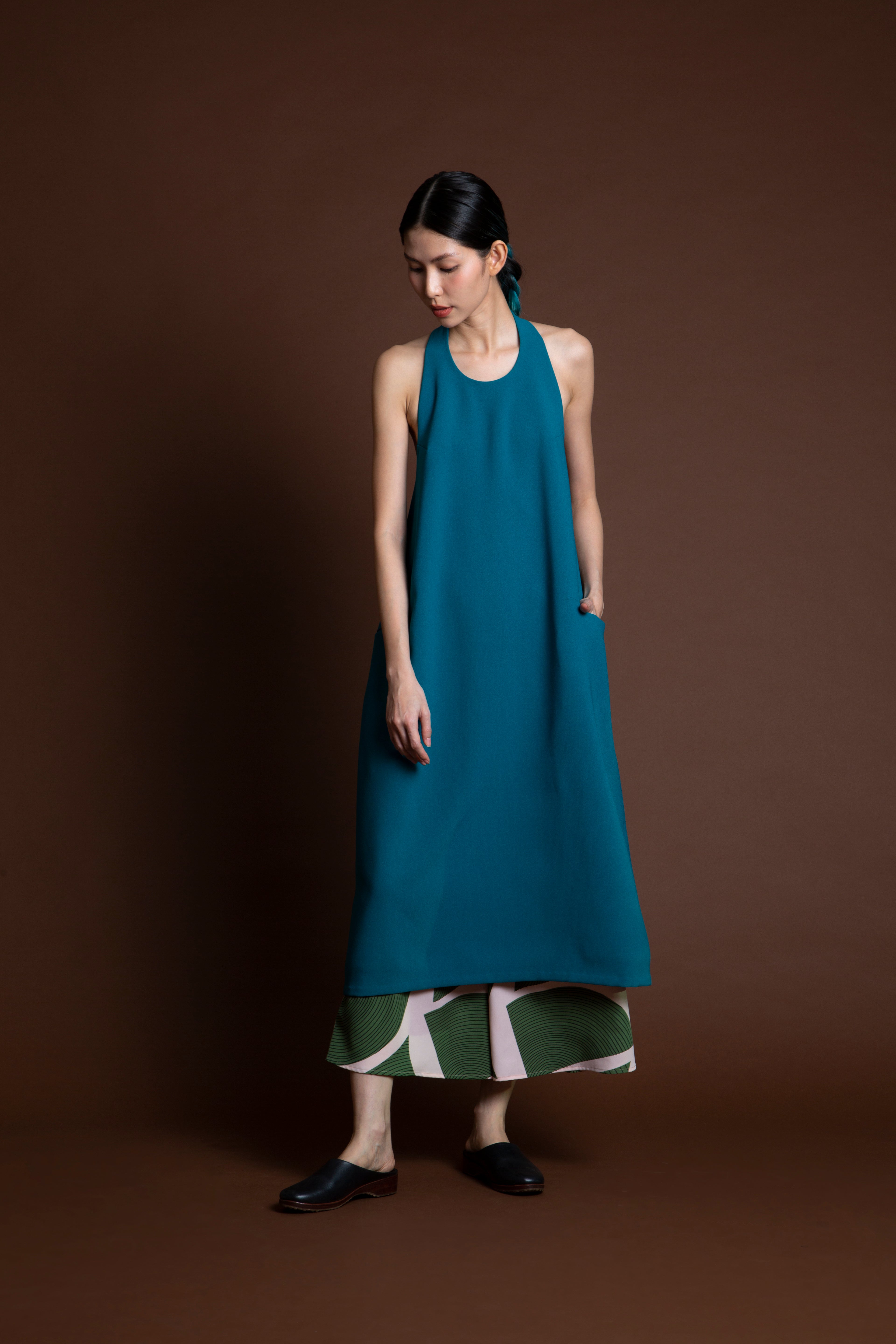 Weed Halter Pocket Dress w/ Removable Straps in Cyan Blue