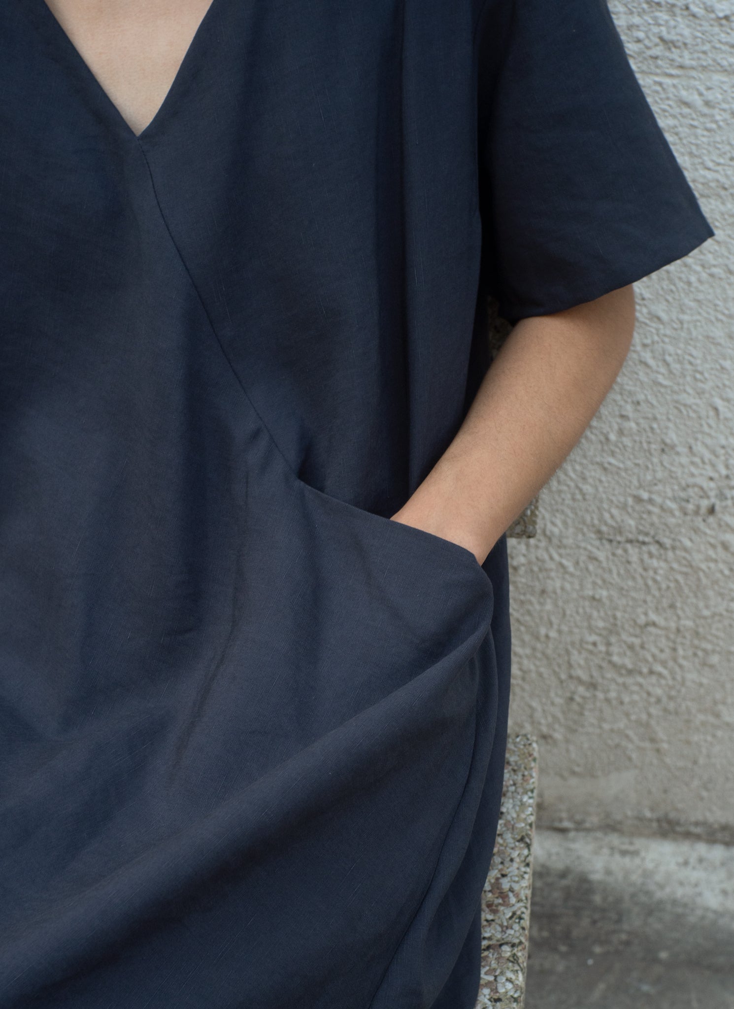 KAAREM - Mango Short Sleeve V Pocket Dress in Dark Blue KAAREM - Mango Short Sleeve V Pocket Dress in Dark Blue