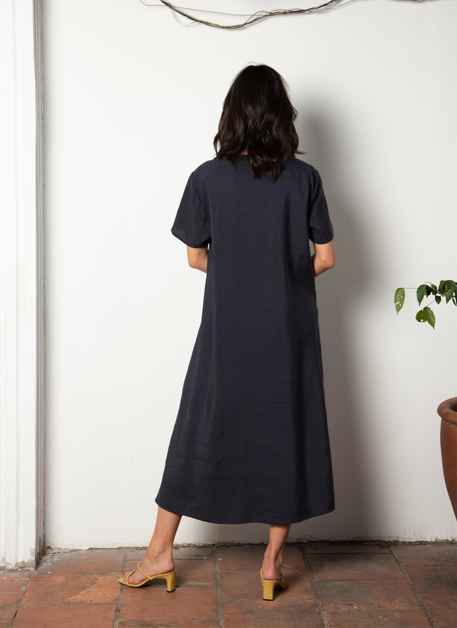 KAAREM - Mango Short Sleeve V Pocket Dress in Dark Blue KAAREM - Mango Short Sleeve V Pocket Dress in Dark Blue