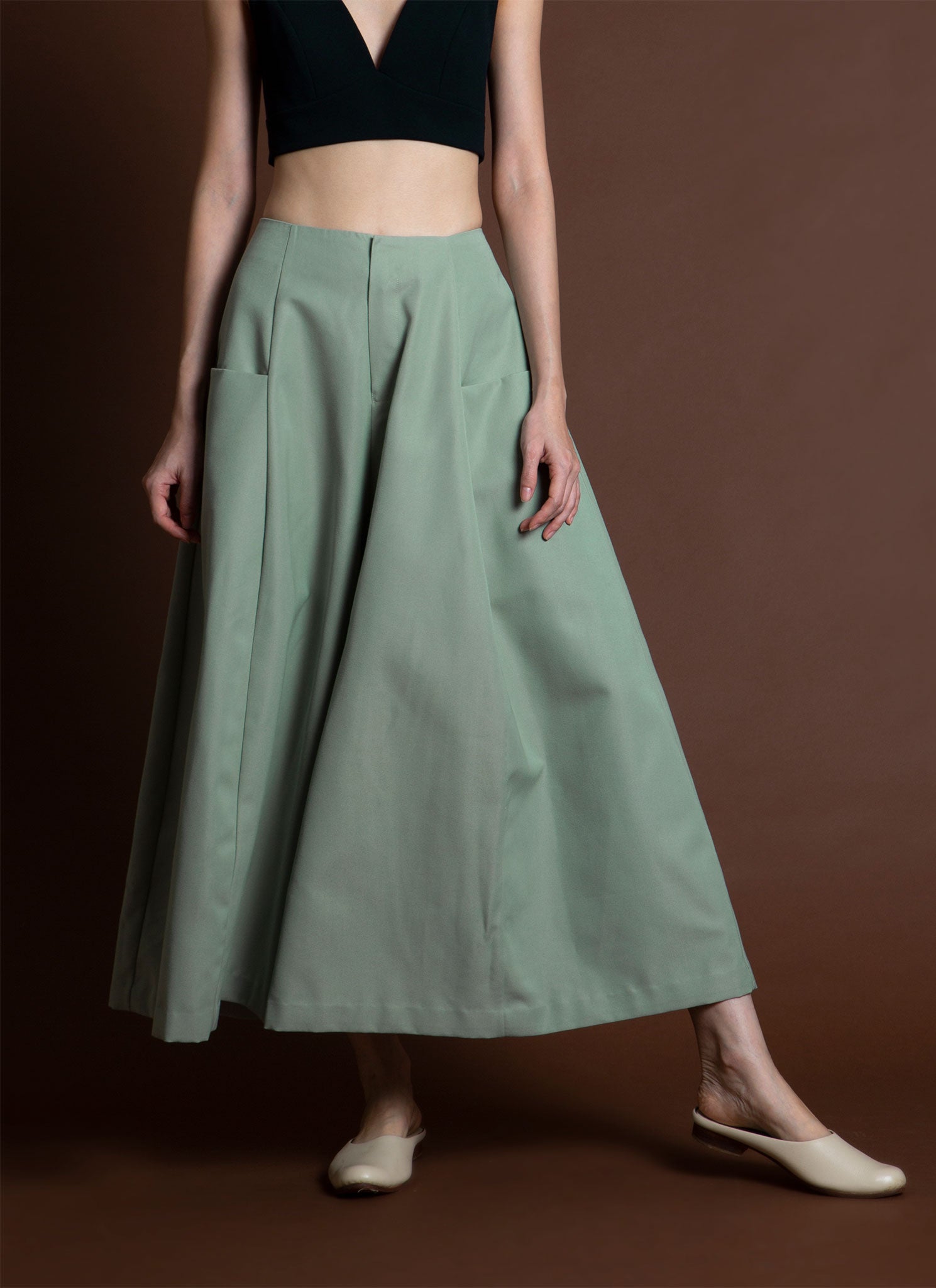Canopy Four-Panel Cropped Pocket Wide Leg Pant - Light Sage Green