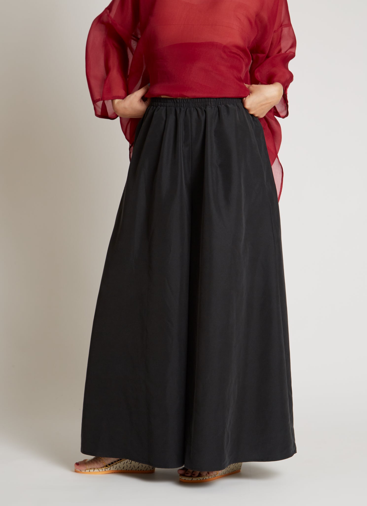 KAAREM - Ochna Long Wide Leg Pocket Pant w/ Elastic in Meteorite Black
