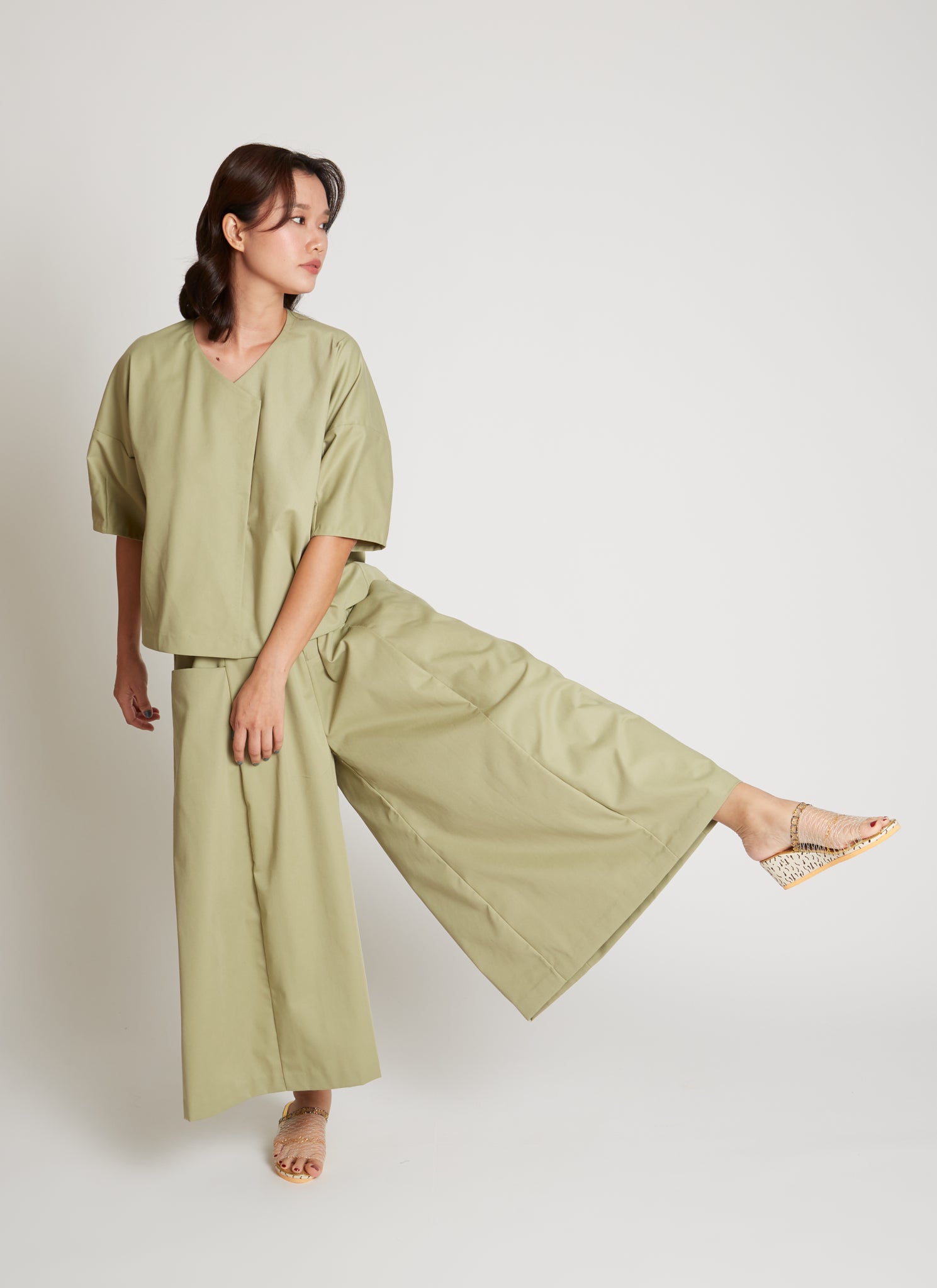 KAAREM - Dalber Relaxed Wide Leg Panel Pant - Green Rice Khaki