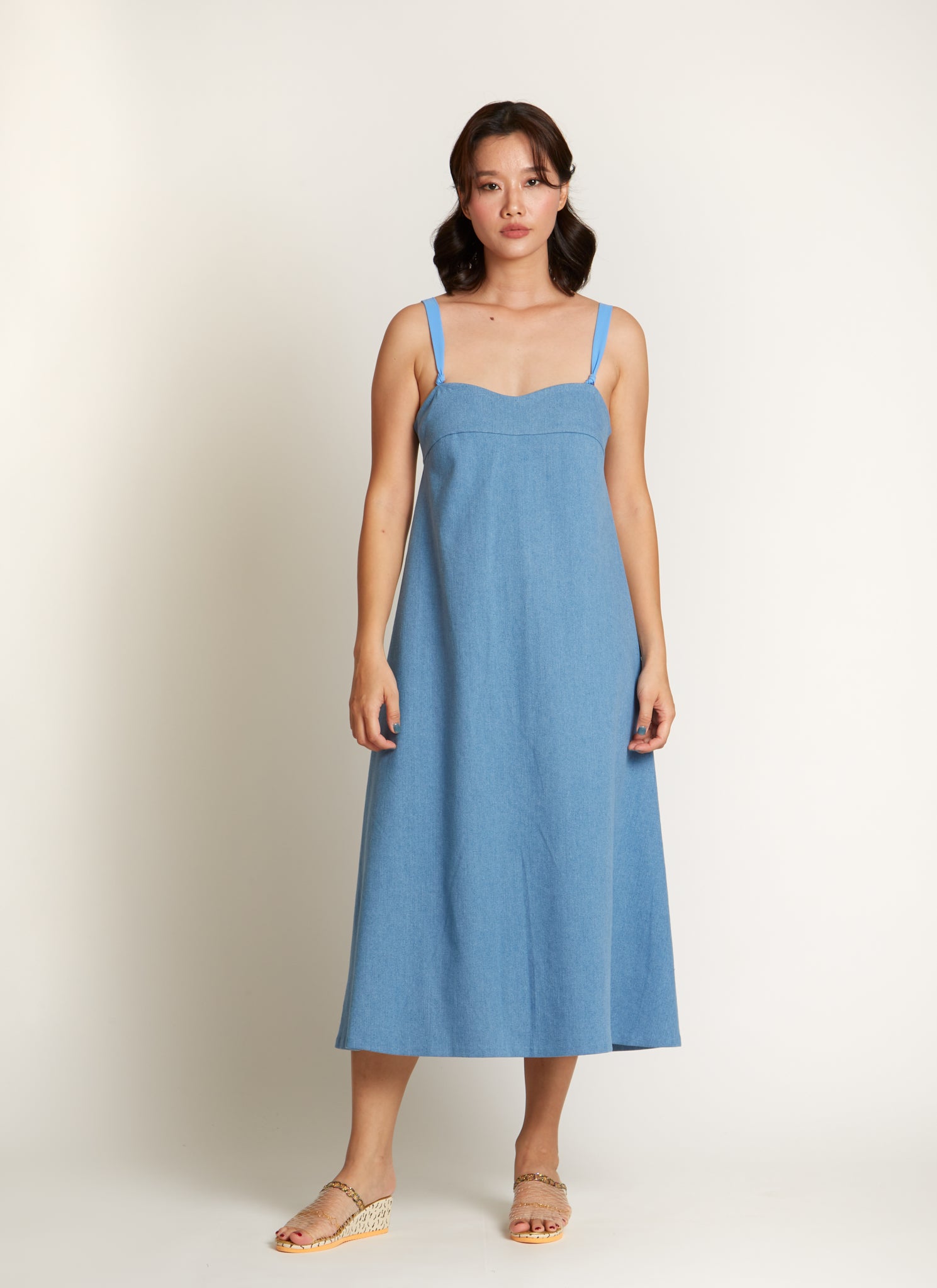 curved line dress KAAREM - Ghost Crab Neck A-Line which means be smaller Ecom Style:ADAE212193 Size:Medium-44-Tag16 Long Flowy White Dress