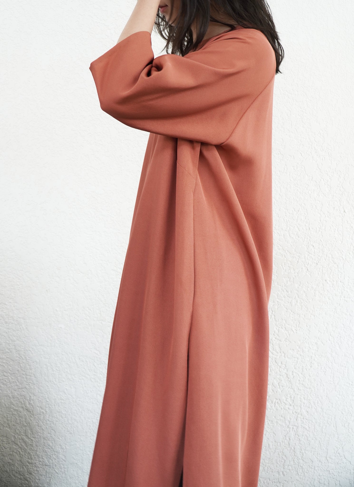 Ostra Long Raglan Side Slit Silk Áo dài Tunic/Dress in Terracotta Pink Silk
