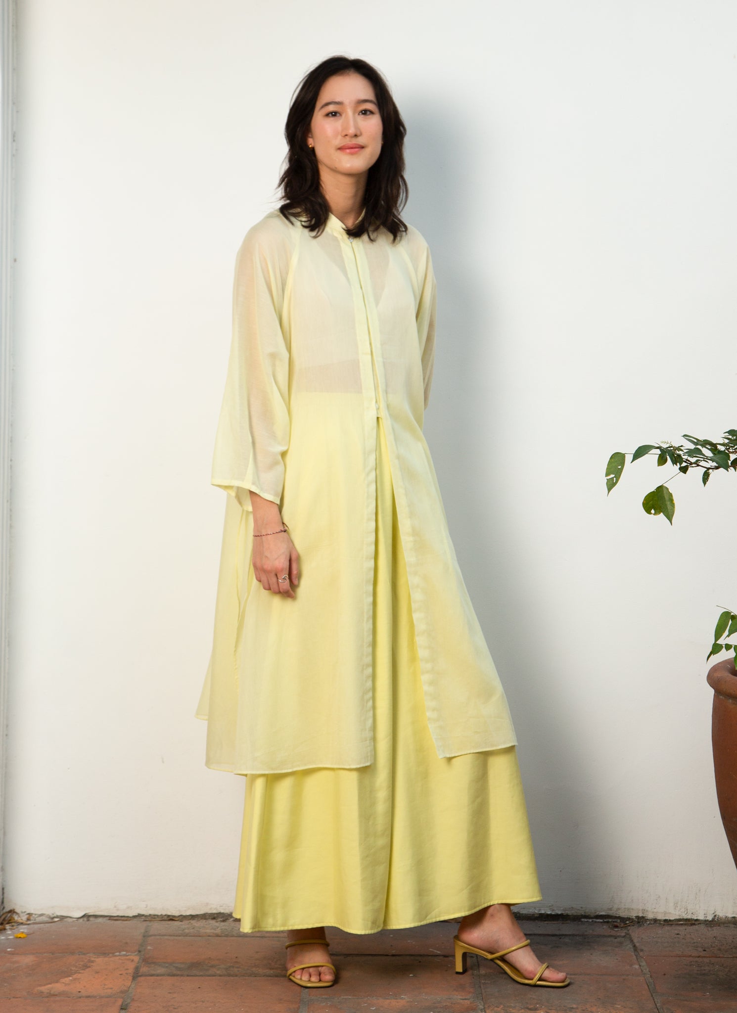 Firework Long Cotton Silk Raglan Button-up o di Shirt Tunic/Dress in Lemon Firework Long Cotton Silk Raglan Button-up o di Shirt Tunic/Dress in Lemon