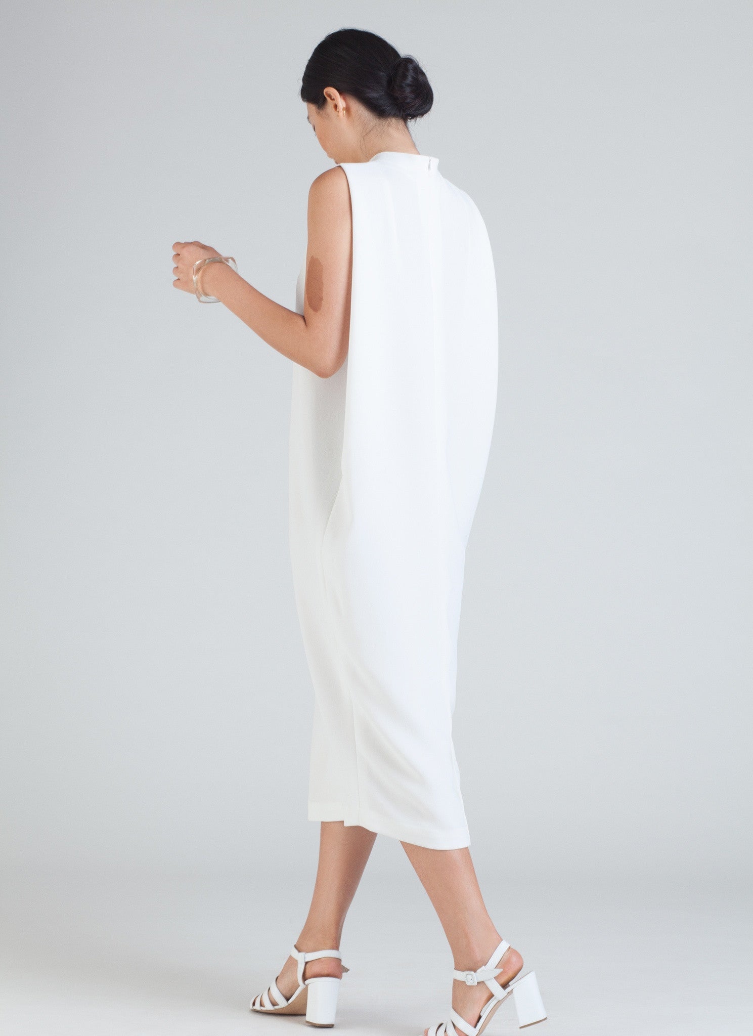 collar dress white KAAREM - Dill High Collar Dress