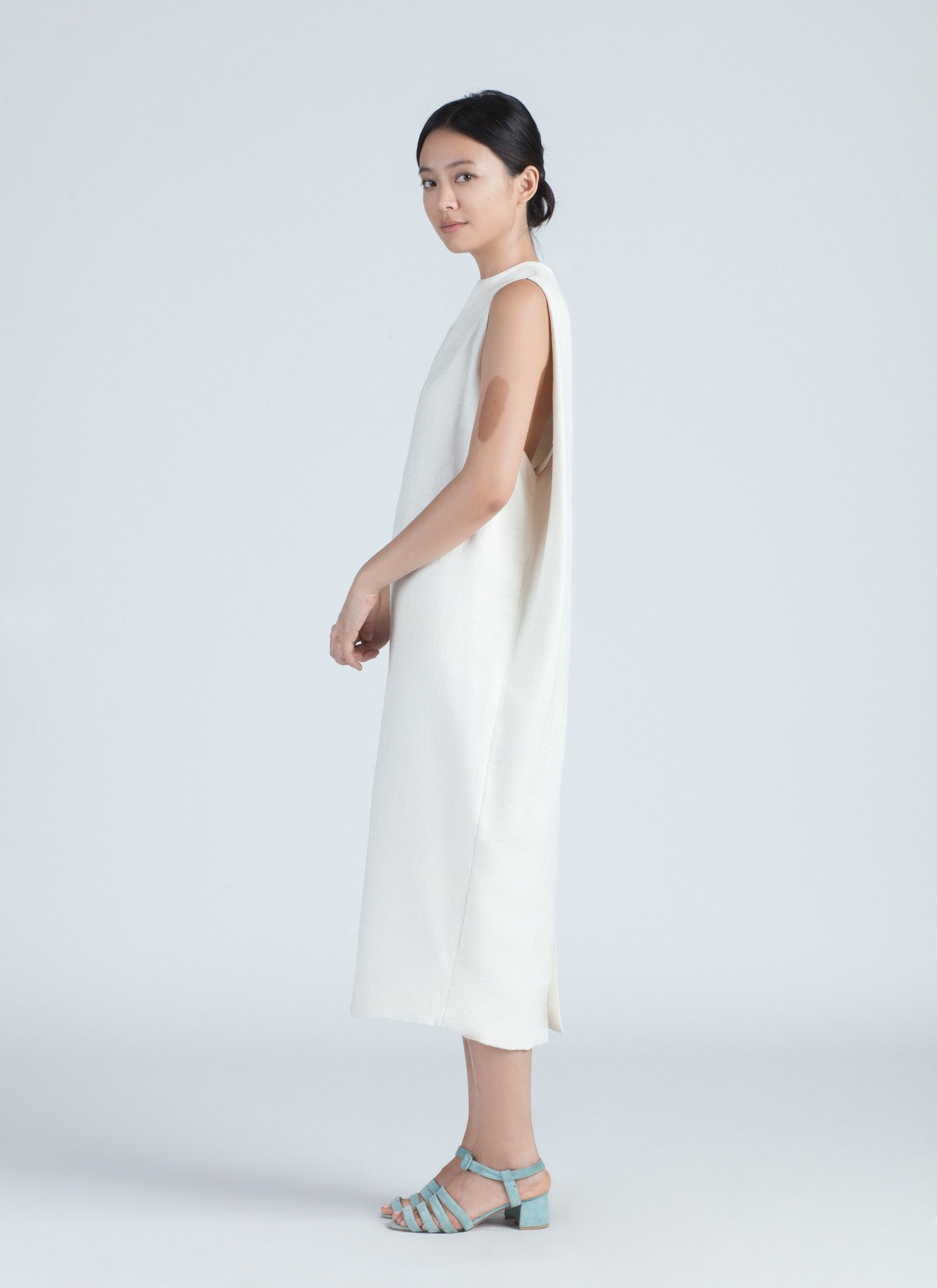 KAAREM - Dill High Collar Silk Dress - Ivory