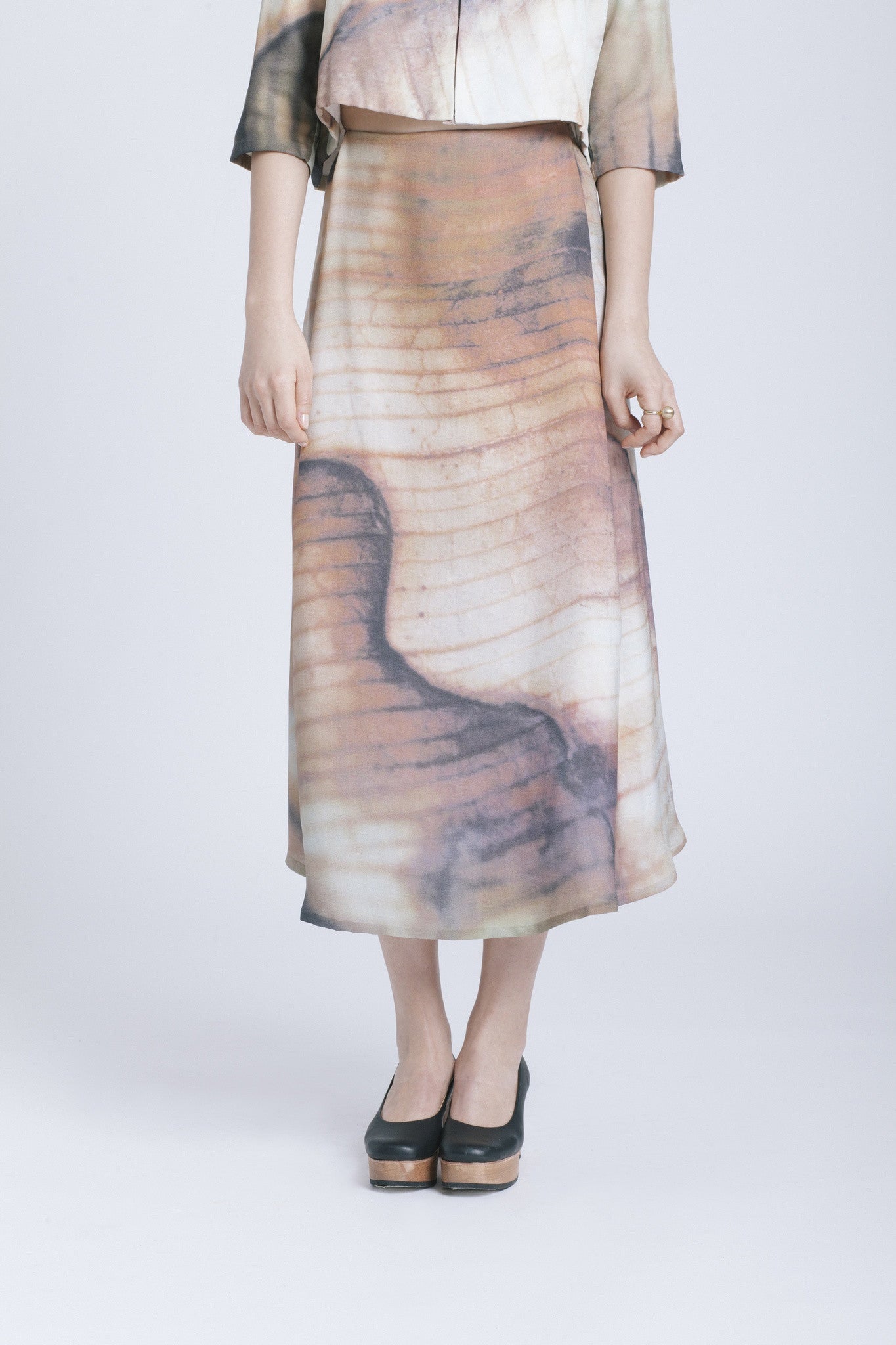 leaf-print pleated skirt