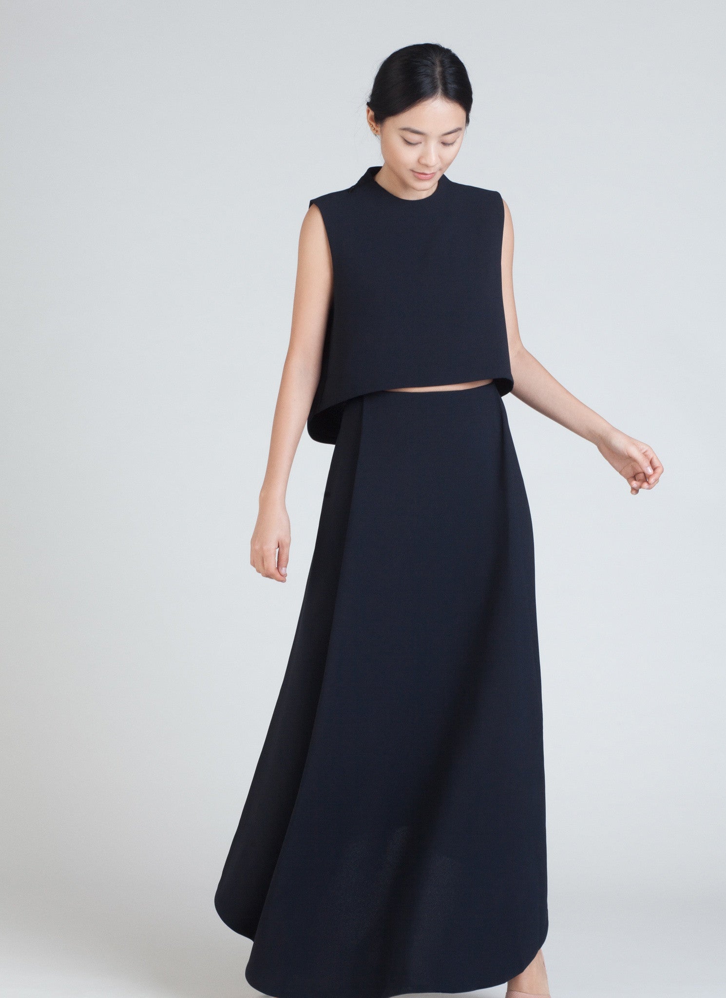 KAAREM - Wind Chime Raised Collar Cropped Top - Black Blue