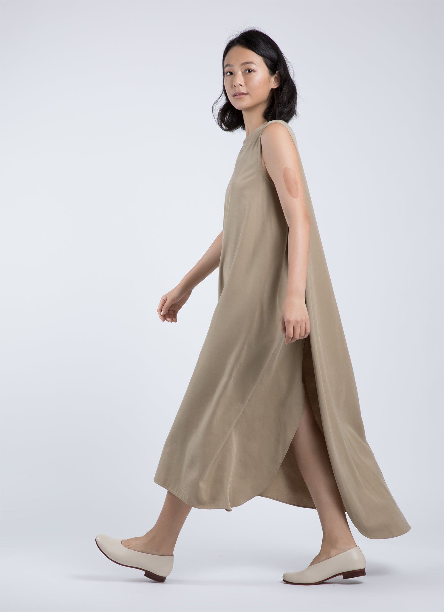 Turn Sleeveless Overlap Maxi Dress Olive