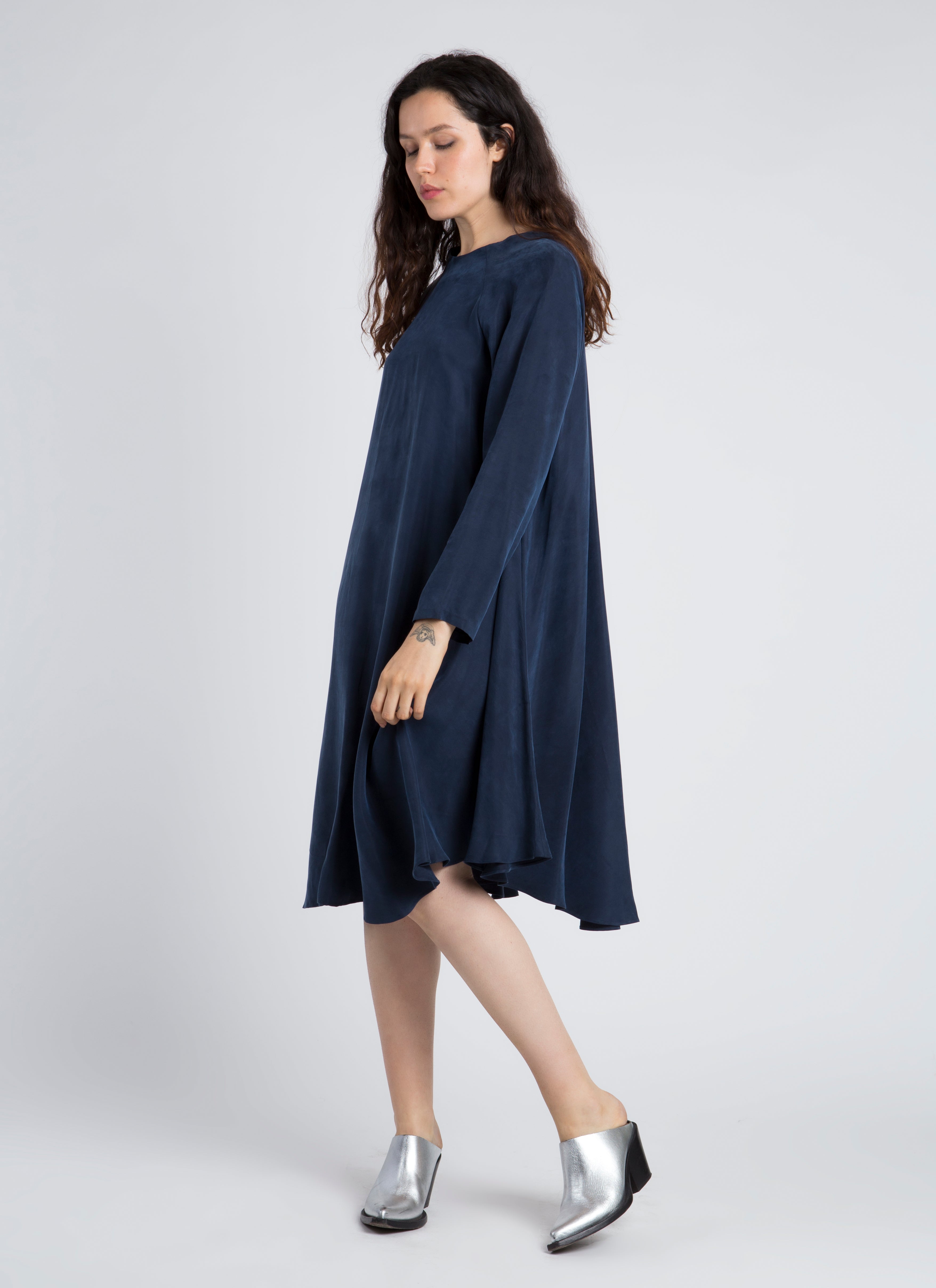 Sapa Leaf Long Sleeve Raglan Tent Dress Dark Blue