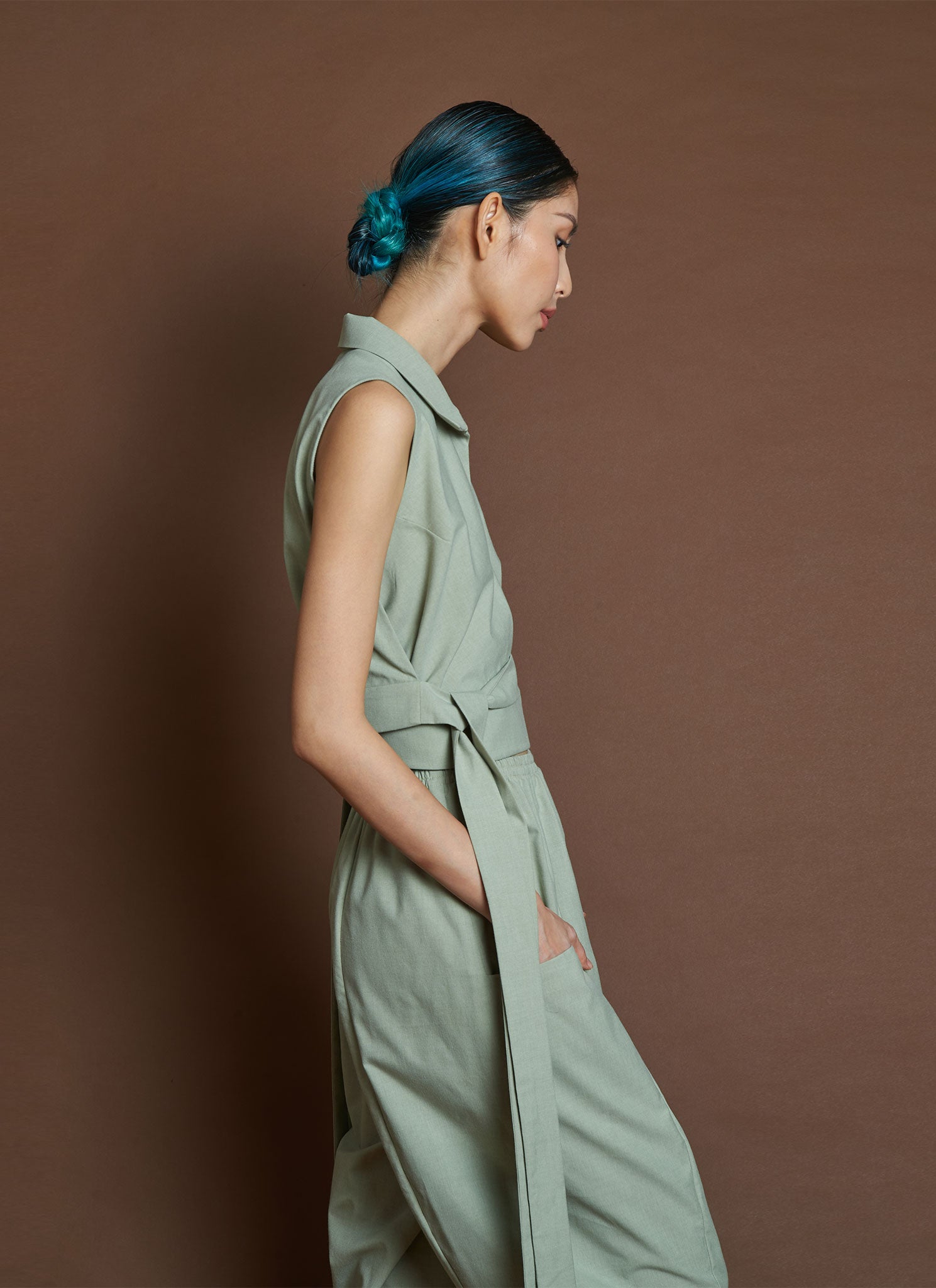 KAAREM - Together Sleeveless Cropped Top w/ Straps - Light Green KAAREM - Together Sleeveless Cropped Top w/ Straps - Light Green