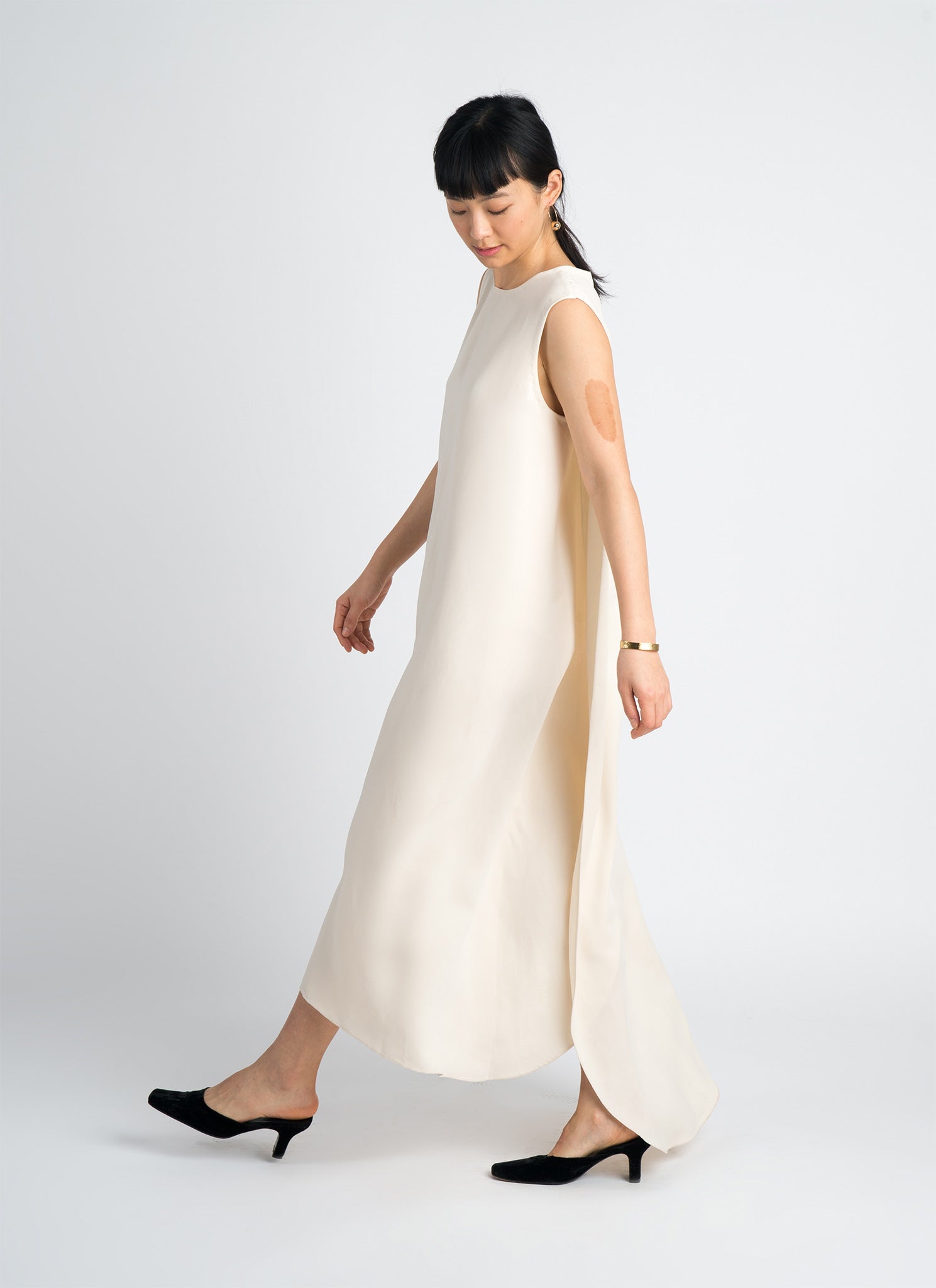 Turn Sleeveless Overlap Maxi Dress - Beige Turn Sleeveless Overlap Maxi Dress - Beige