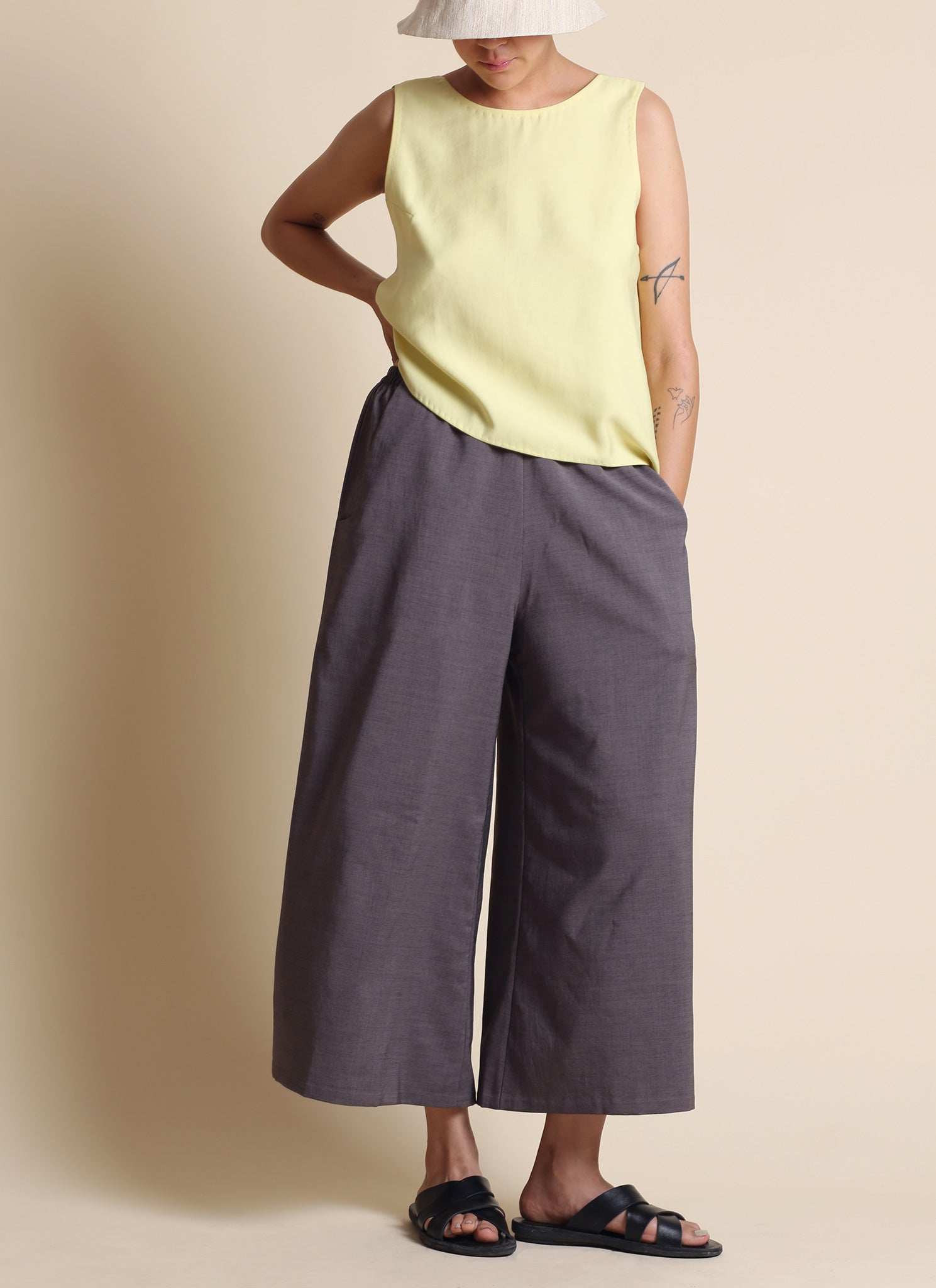 Stamen Cropped Pocket Pant w/ Elastic - Charcoal