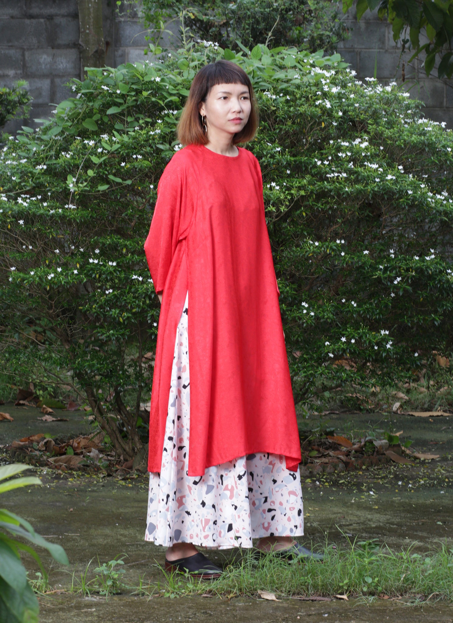 Ostra Raglan Sleeve Side Slit o di Tunic/Dress - Red Floral Brocade (Gm) / Size XS Ostra Raglan Sleeve Side Slit o di Tunic/Dress - Red Floral Brocade (Gm) / Size XS