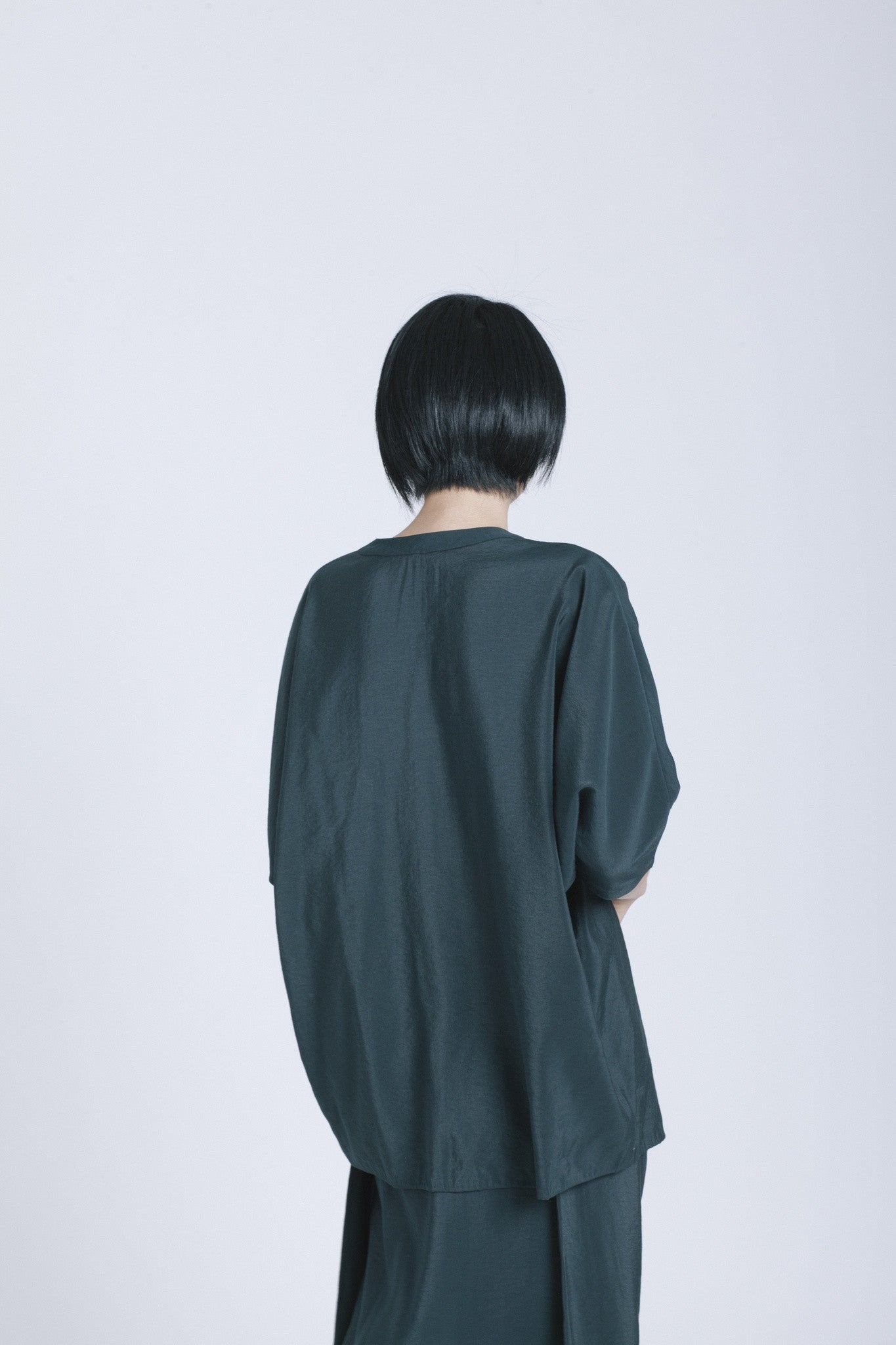KAAREM - Three Leaf Dolman Top - Dark Green