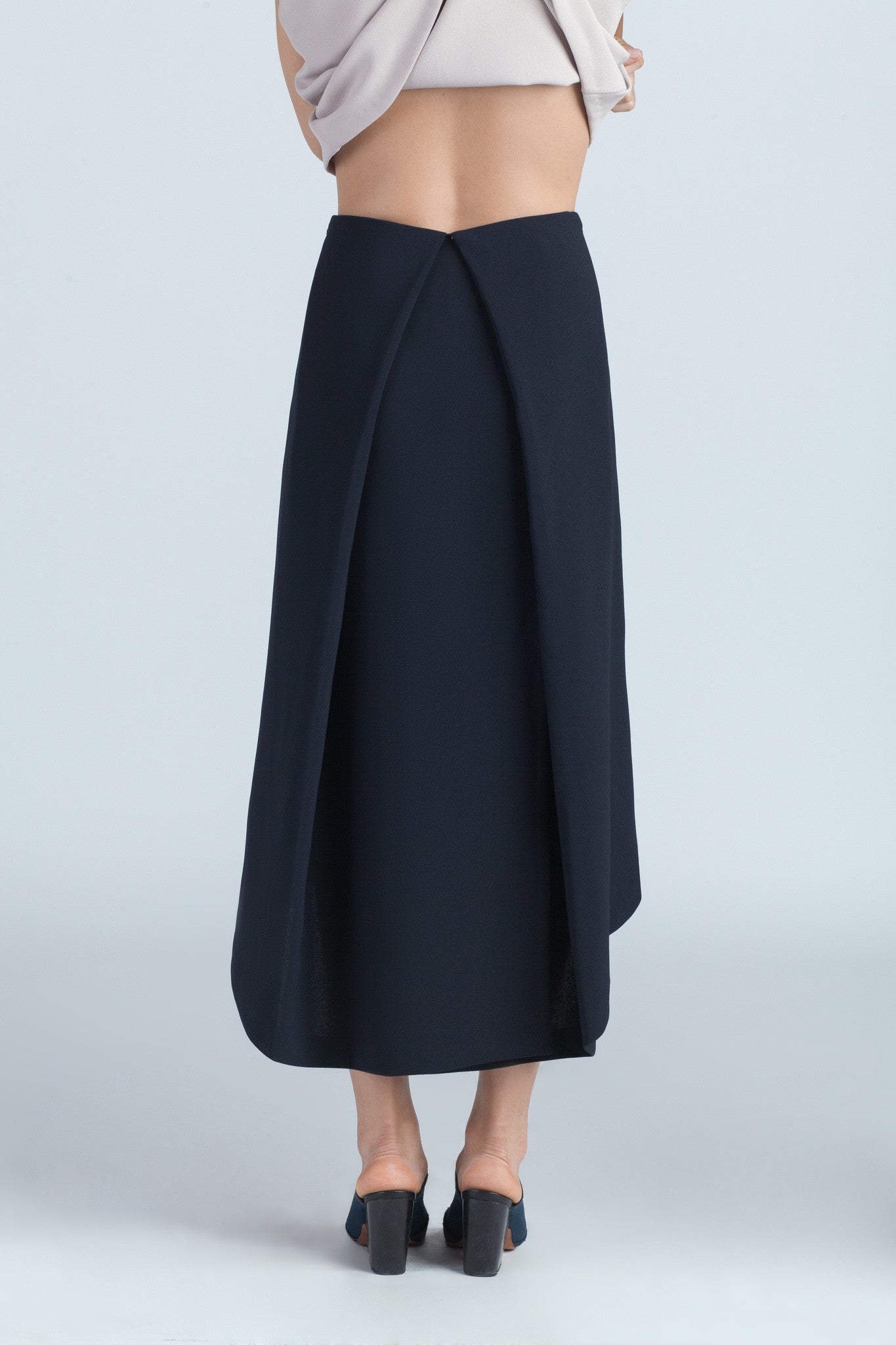 KAAREM - Piece Of Ring Pleated Midi Skirt - Black Blue