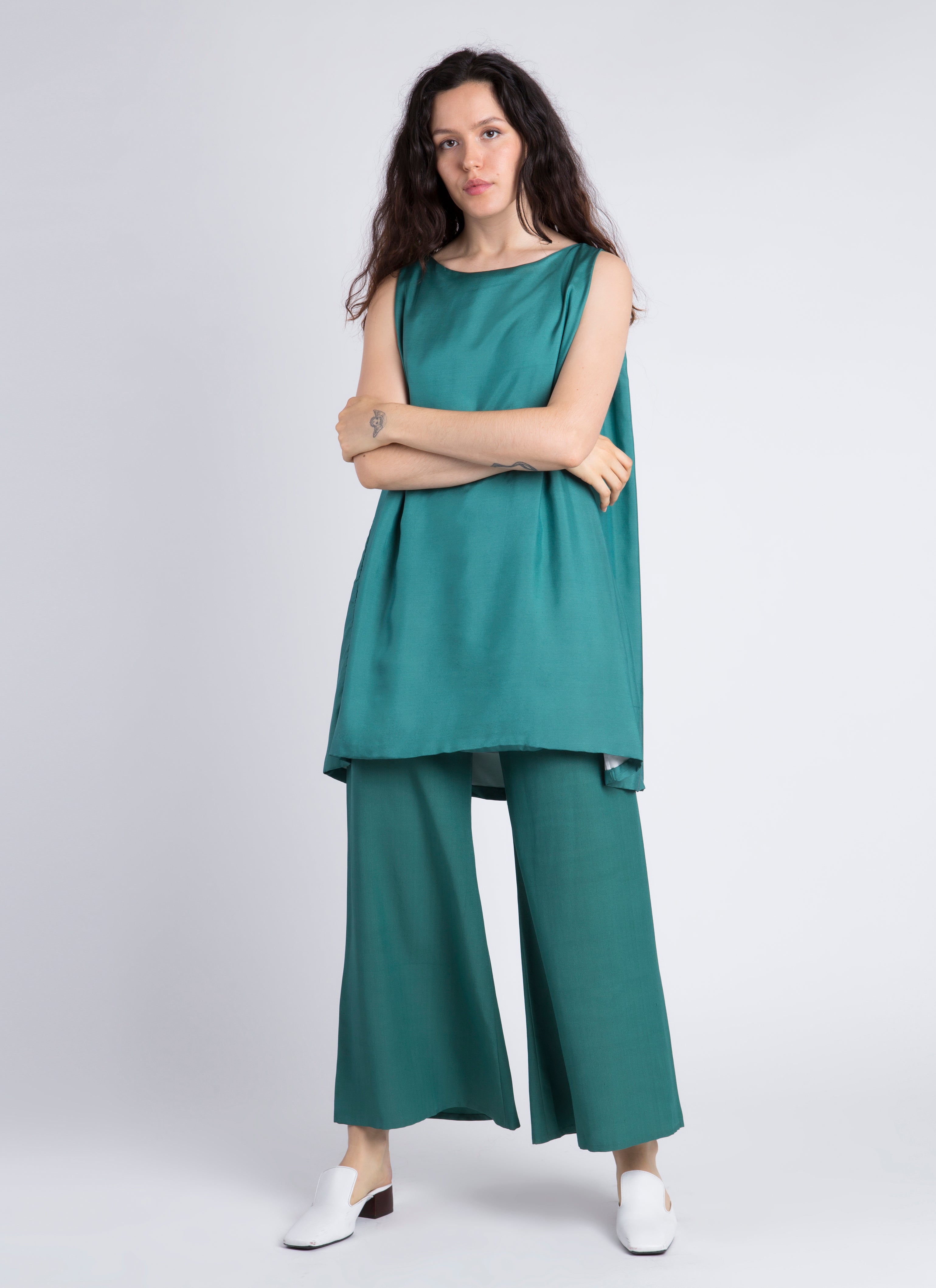 KAAREM - tyh.d Boatneck Open Back Silk Dress